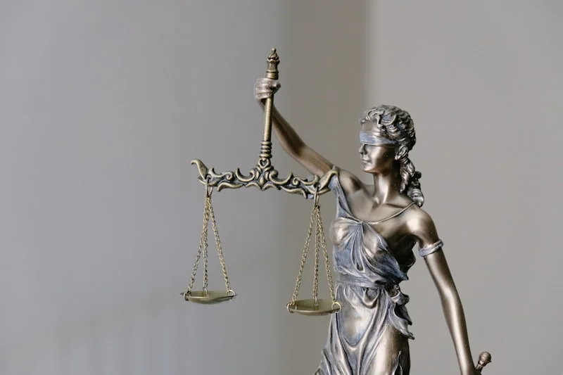 Clarity Under Pressure: Choosing Certified or Qualified Interpreters for Legal and Beyond